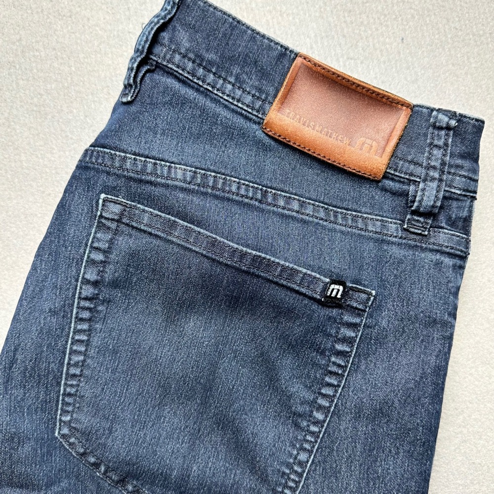 Travis Mathew Jeans Mens 32 Dark Wash Blue Stretch Straight Leg Denim Pants